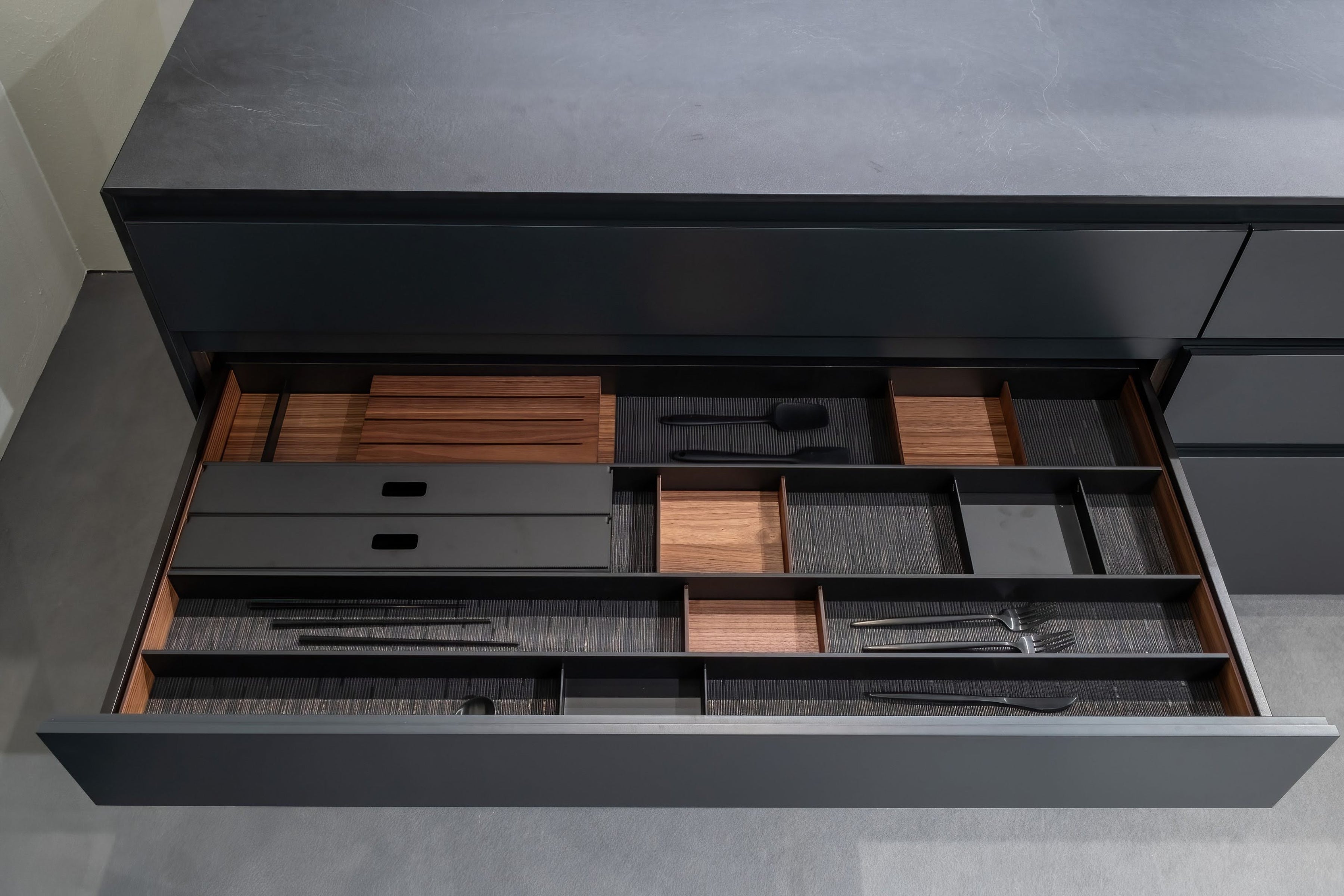 CUIBUS Modern Cutlery Tray & Drawer Insert